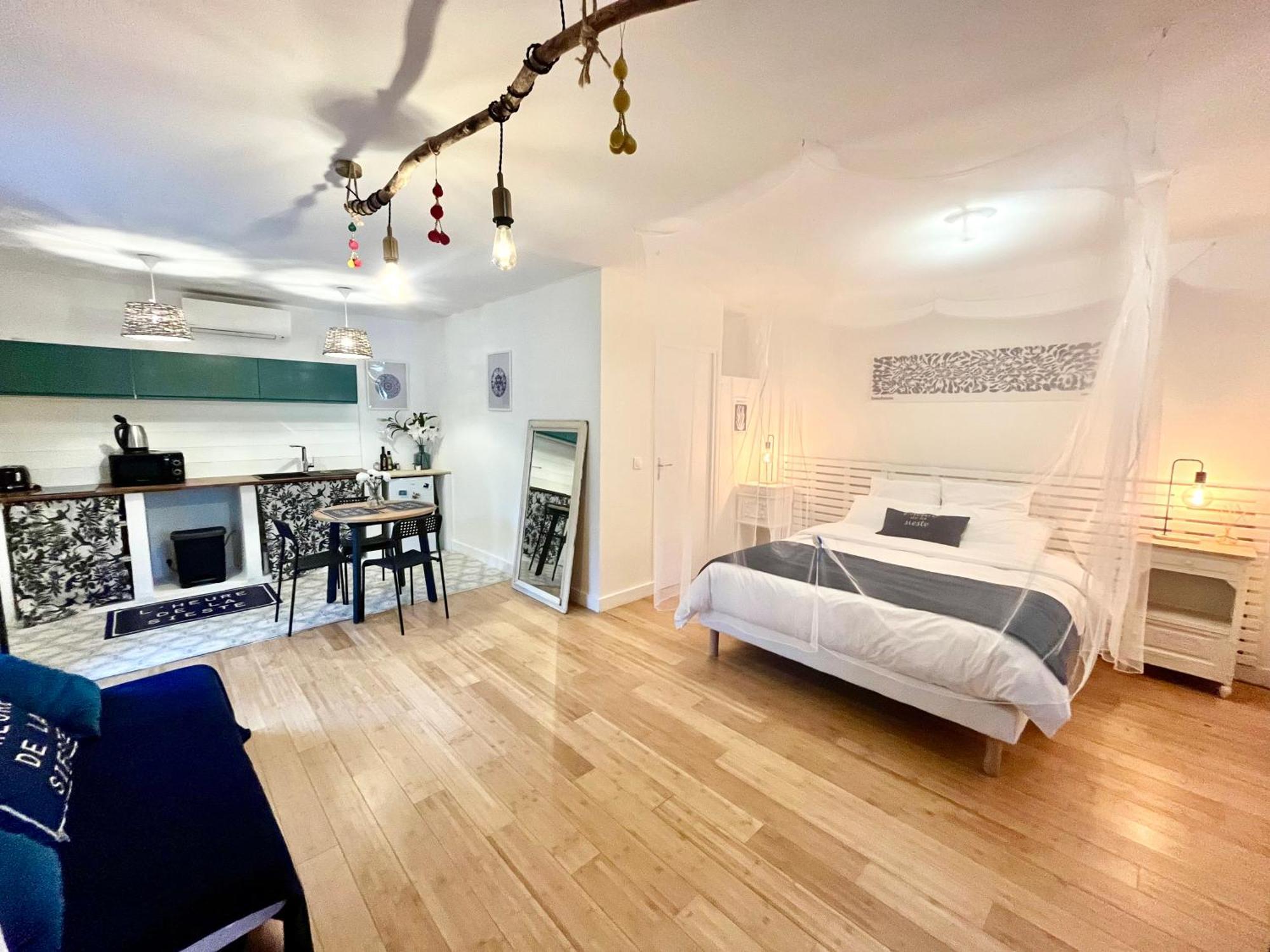 Domaine Colibri En Provence Hotel Pujaut Kültér fotó